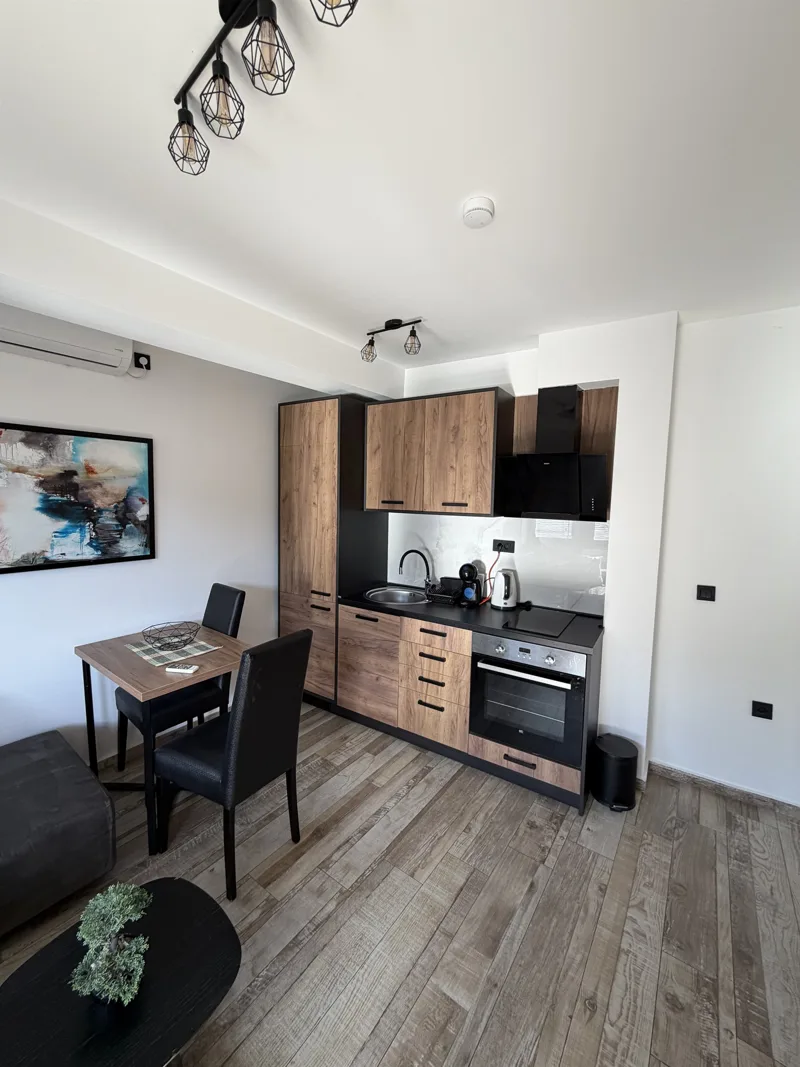 Spacious Old Town Apartment